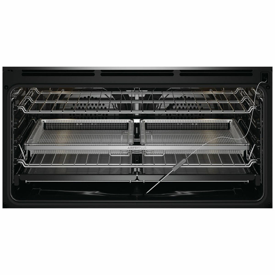 Factory second ELECTROLUX 90CM PYROLYTIC BUILT-IN STEAM OVEN EVEP916DSE - Second Hand Appliances Geebung