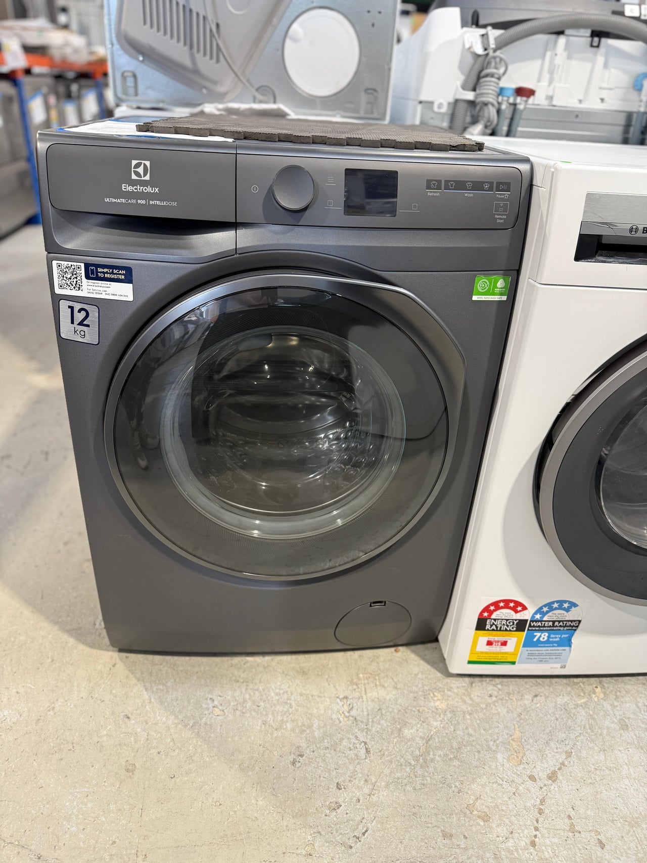 Factory second Electrolux 12 kg UltimateCare 900 Front Load Washing Machine – Model: EWF1242R9SC (Dark Onyx) - Second Hand Appliances Geebung