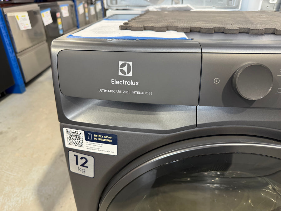 Factory second Electrolux 12 kg UltimateCare 900 Front Load Washing Machine – Model: EWF1242R9SC (Dark Onyx) - Second Hand Appliances Geebung