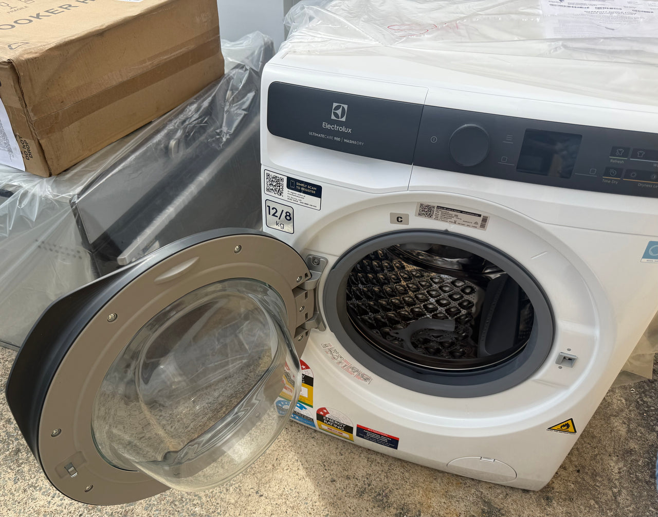 Buy Factory second Electrolux 12kg / 8kg UltimateCare 900 Washer Dryer Combo – EWW1242R9WC (White) |  | [product_variant] | Second Hand Appliances Geebung Brisbane