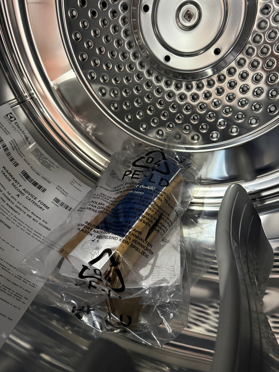 Factory second Electrolux 300 Series 6 kg Vented Dryer – EDV605H3WC(NAT) - Second Hand Appliances Geebung