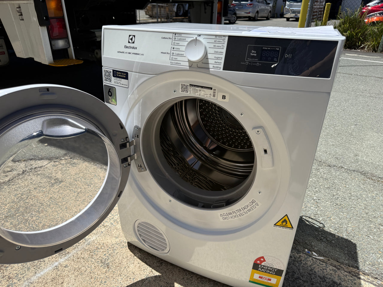 Factory second Electrolux 300 Series 6 kg Vented Dryer – EDV605H3WC - Second Hand Appliances Geebung