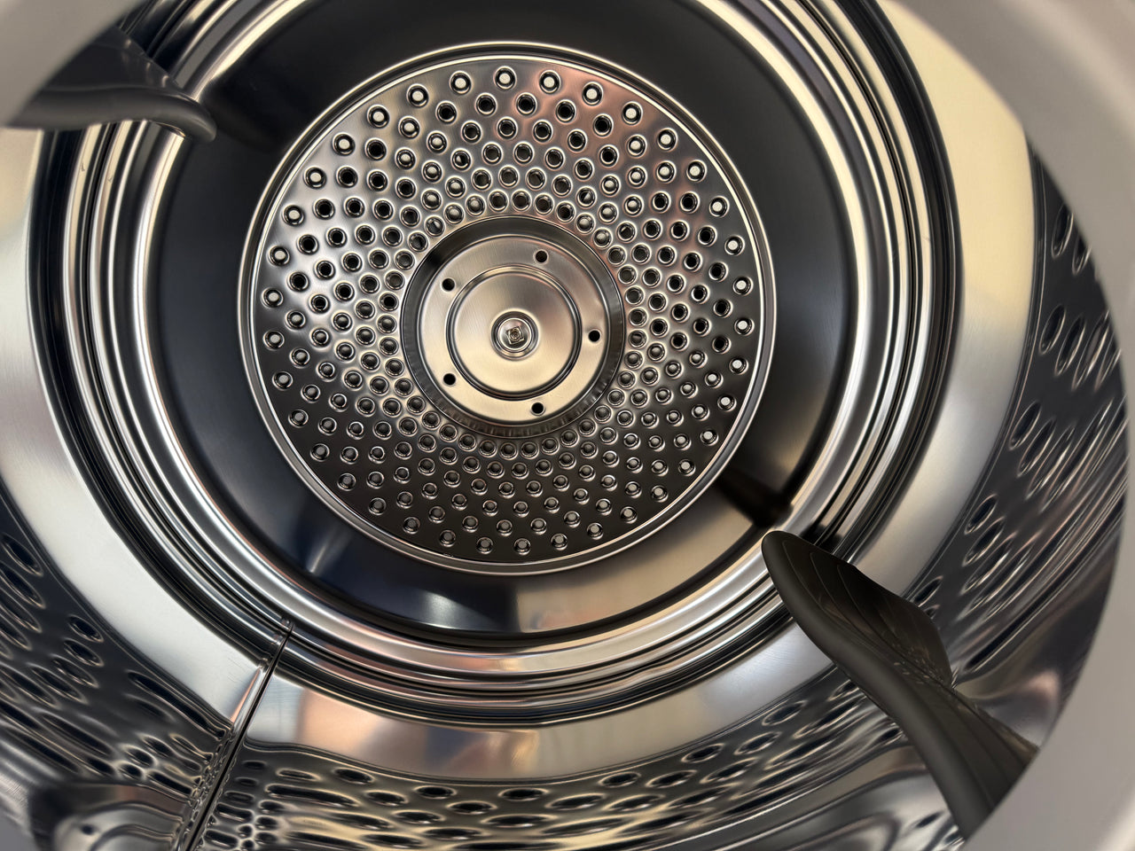 Factory second Electrolux 300 Series 6 kg Vented Dryer – EDV605H3WC - Second Hand Appliances Geebung