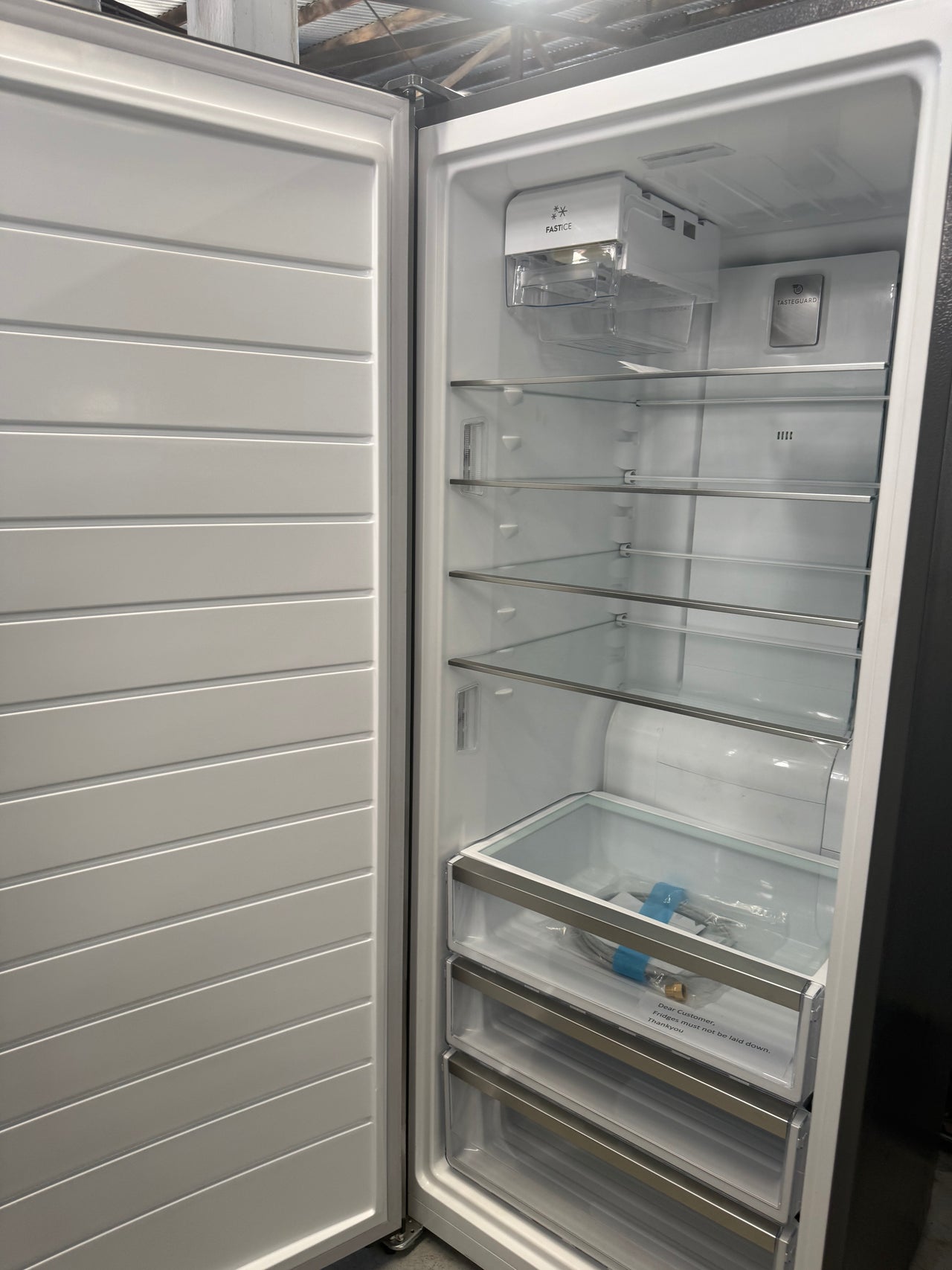 Factory second Electrolux 388L Upright Frost Free Freezer – Stainless Steel Model: EFE4227SC-L - Second Hand Appliances Geebung
