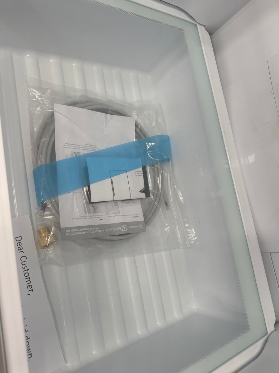 Factory second Electrolux 388L Upright Frost Free Freezer – Stainless Steel Model: EFE4227SC-L - Second Hand Appliances Geebung