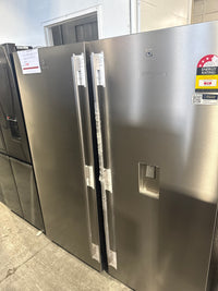 Thumbnail for Factory second Electrolux 466L Upright Frost Free All Fridge ERE5047SC-R(NAT) - Second Hand Appliances Geebung