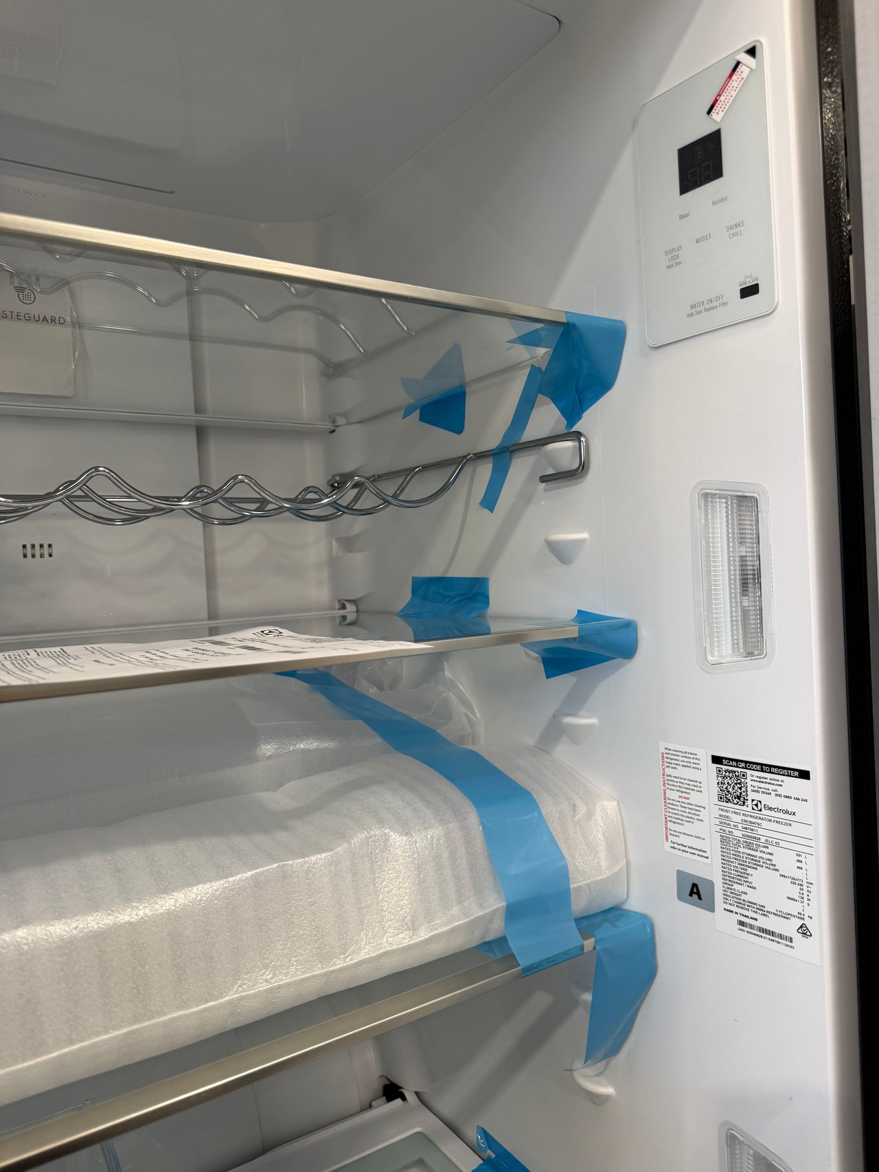 Factory second Electrolux 466L Upright Frost Free All Fridge ERE5047SC-R(NAT) - Second Hand Appliances Geebung