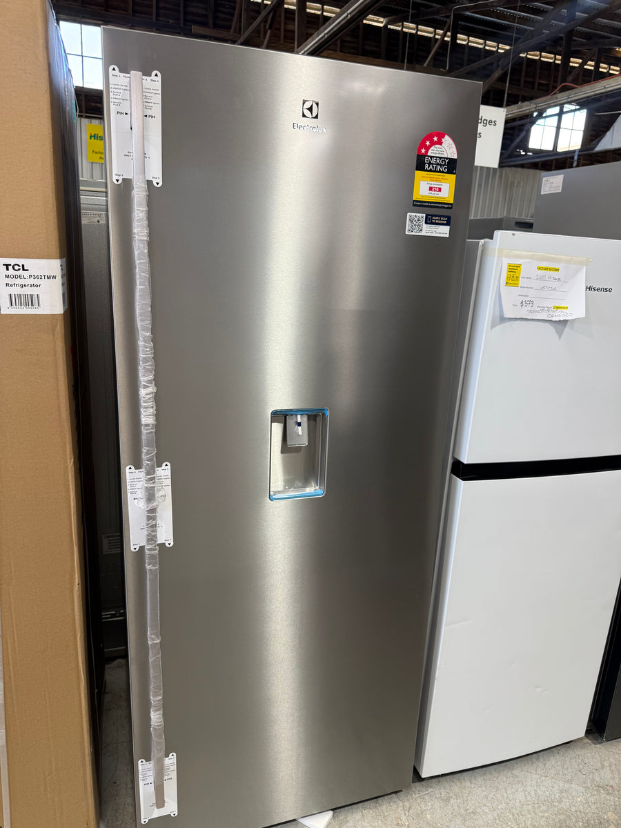 Factory second Electrolux 466L Upright Frost Free All Fridge ERE5047SC-R(NAT) - Second Hand Appliances Geebung