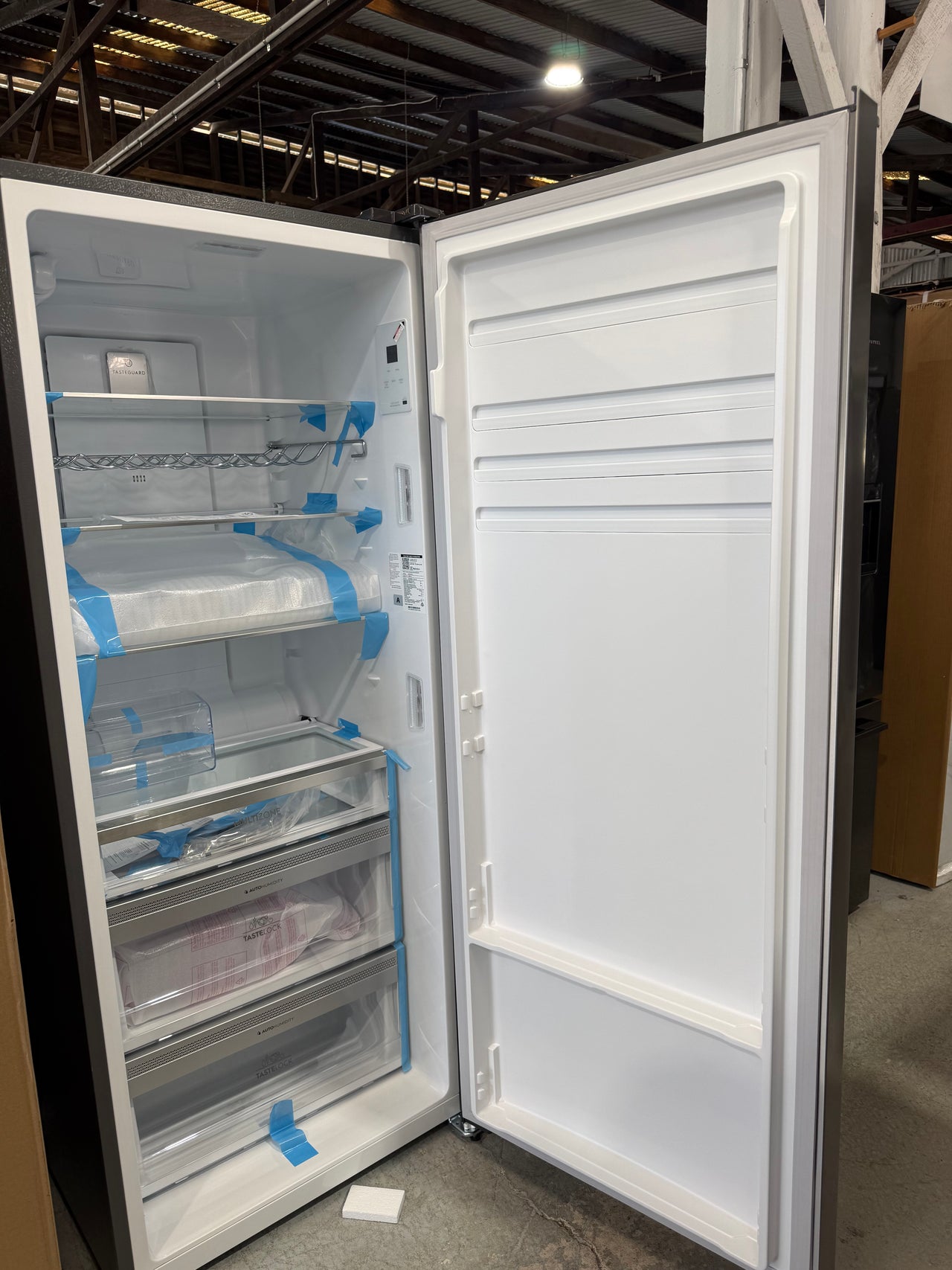 Factory second Electrolux 466L Upright Frost Free All Fridge ERE5047SC-R(NAT) - Second Hand Appliances Geebung