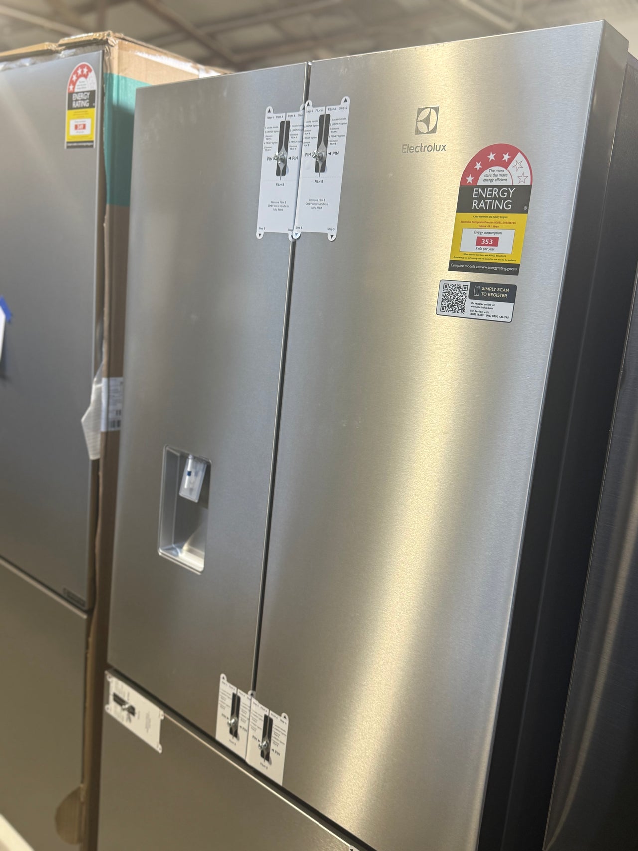 Factory second Electrolux 491L French Door Frost Free Fridge EHE5267SC - Second Hand Appliances Geebung