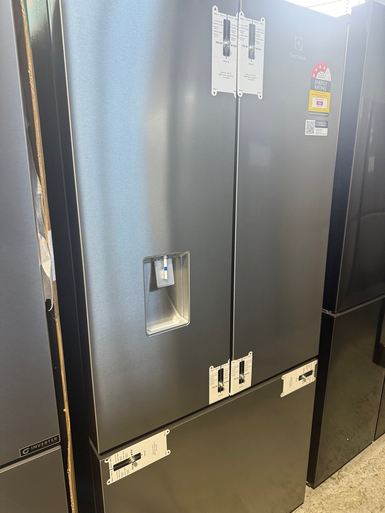 Factory second Electrolux 491L French Door Frost Free Fridge EHE5267SC - Second Hand Appliances Geebung