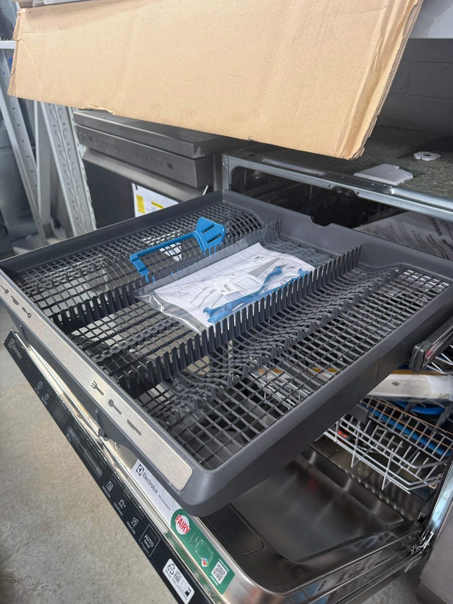 Buy Factory second Electrolux 60 cm Fully Integrated Dishwasher – ESL79200RO(NAT) |  | [product_variant] | Second Hand Appliances Geebung Brisbane
