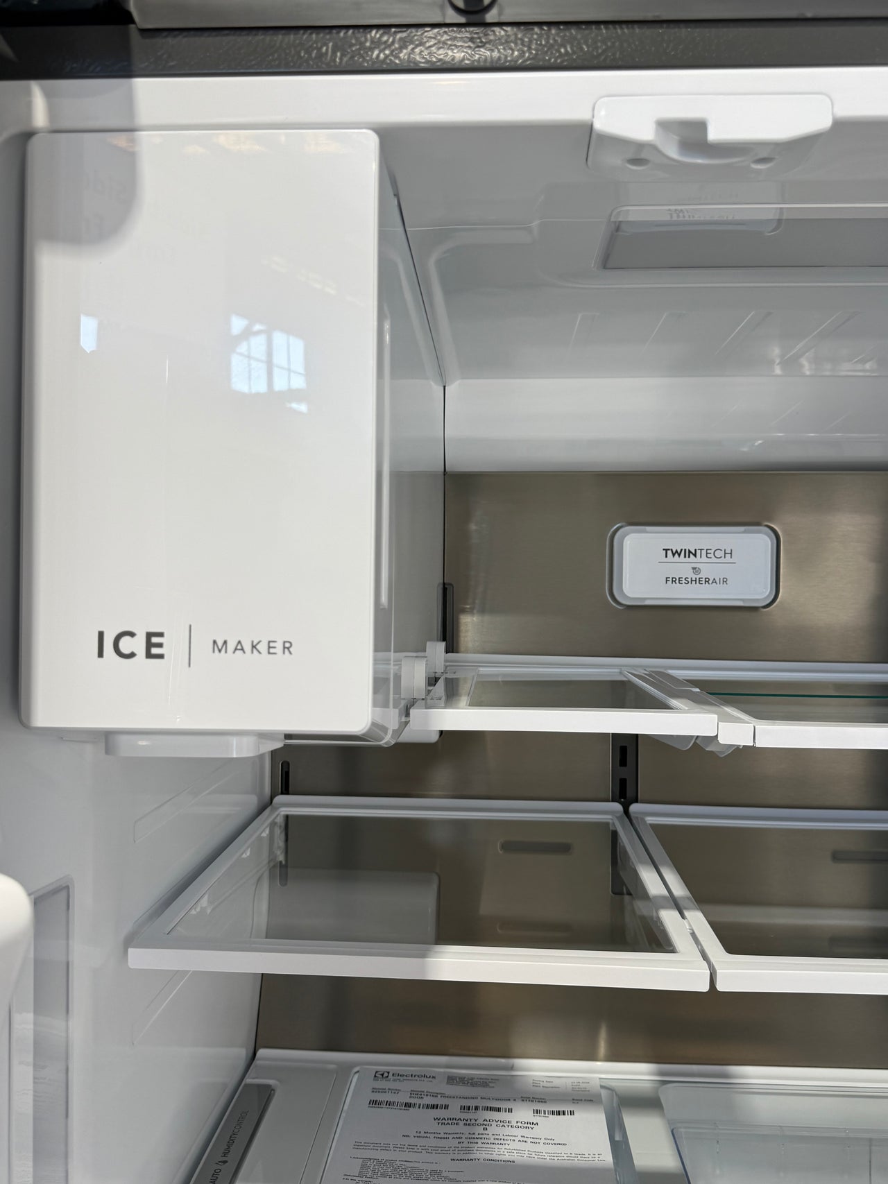 Factory second Electrolux 609L 900 Series French Door Fridge – EHE6191BB - Second Hand Appliances Geebung