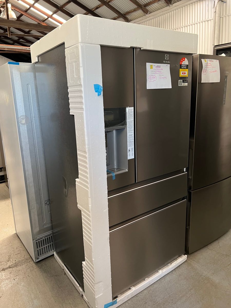Transportation damaged Electrolux 609L French Door EHE6899sa - Second Hand Appliances Geebung