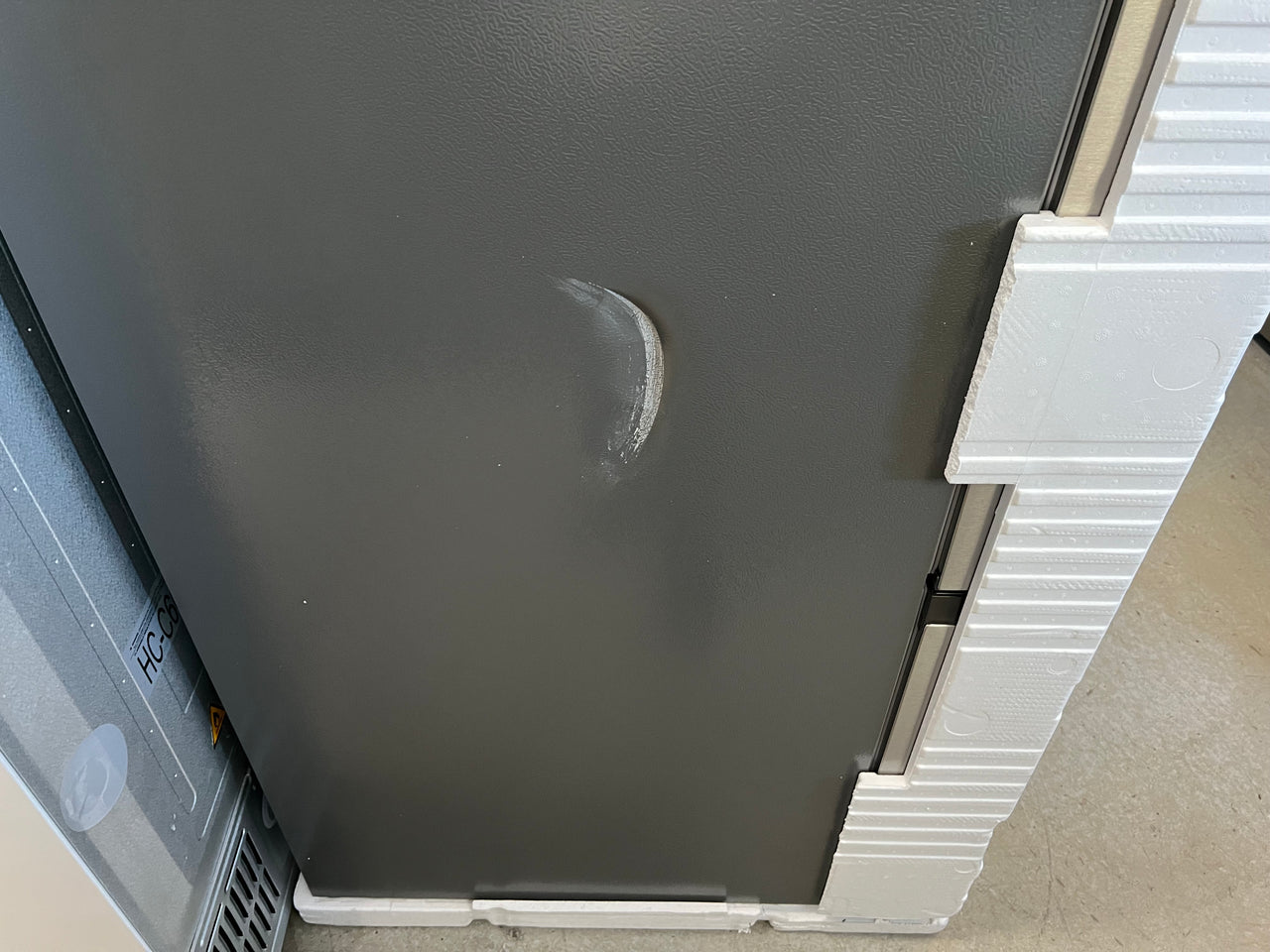 Transportation damaged Electrolux 609L French Door EHE6899sa - Second Hand Appliances Geebung