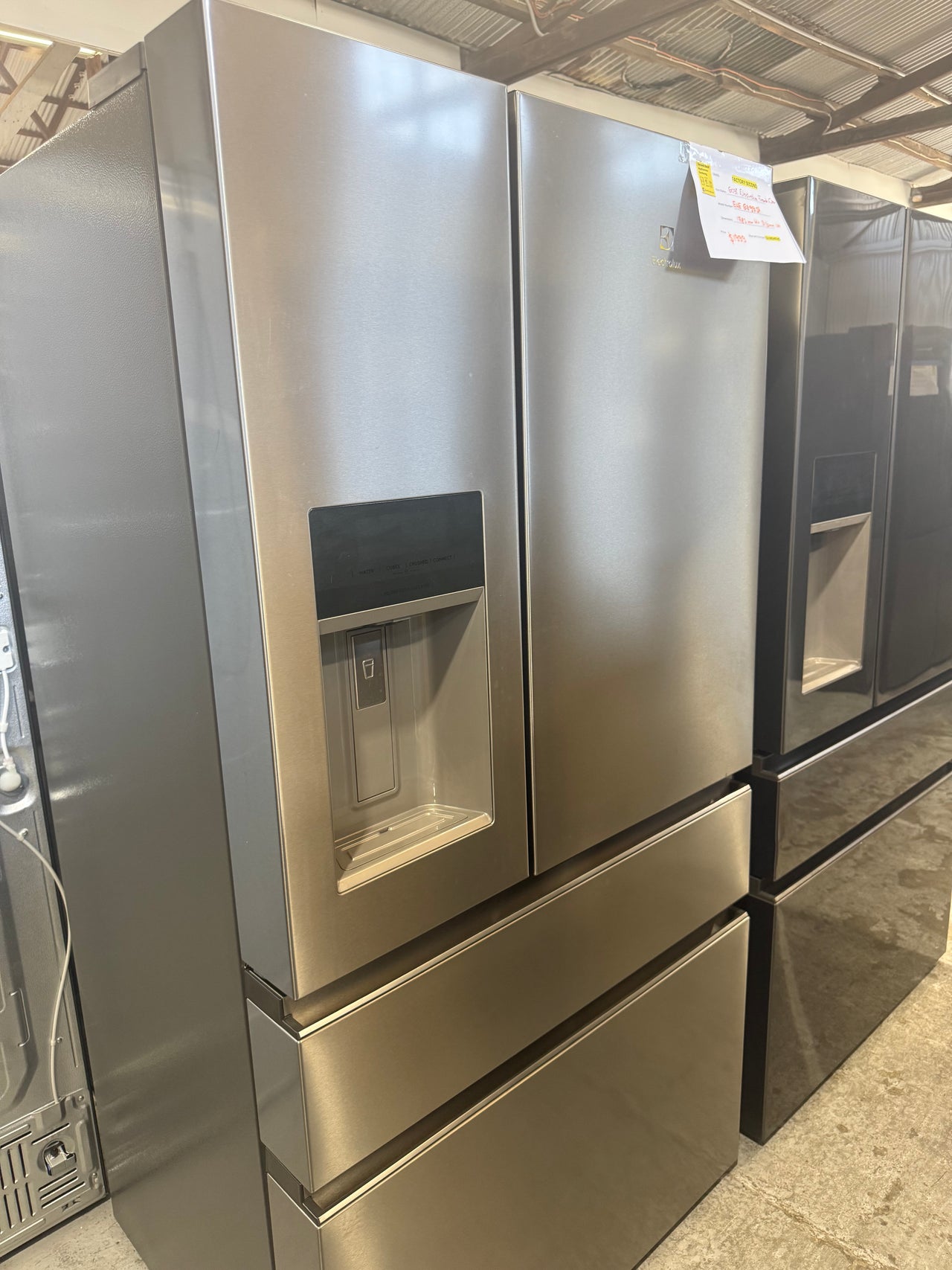 Factory second Electrolux 609L French Door Refrigerator  EHE6899SA - Second Hand Appliances Geebung