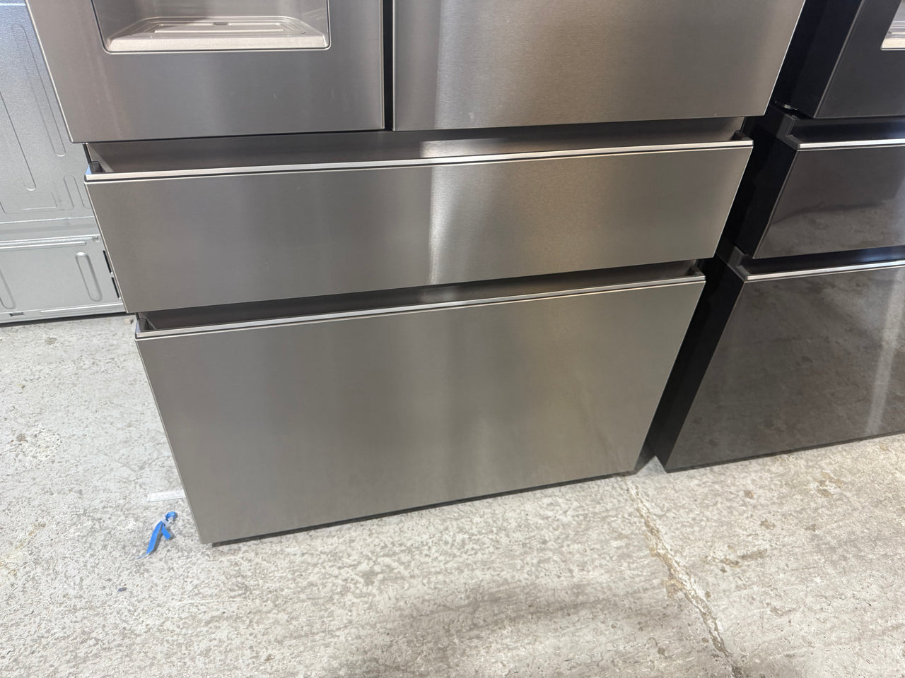 Factory second Electrolux 609L French Door Refrigerator  EHE6899SA - Second Hand Appliances Geebung