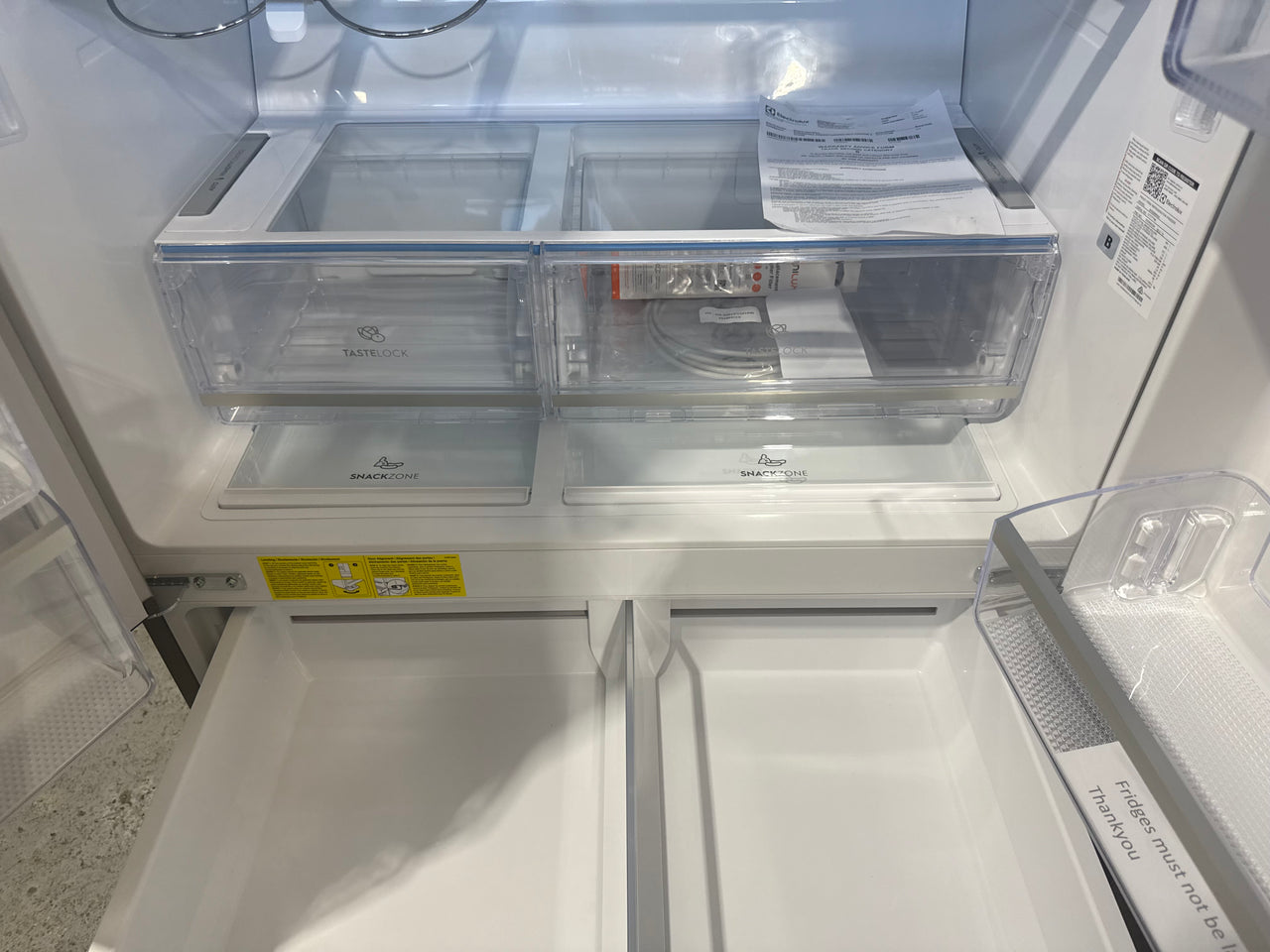 Factory second Electrolux 609L French Door Refrigerator  EHE6899SA - Second Hand Appliances Geebung