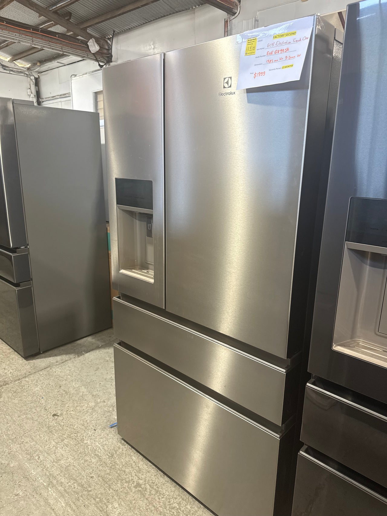 Factory second Electrolux 609L French Door Refrigerator  EHE6899SA - Second Hand Appliances Geebung