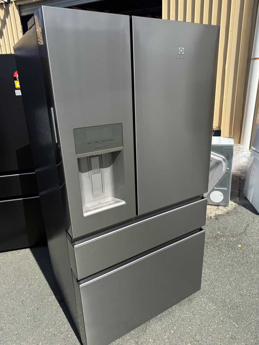 Factory second Electrolux 609L French Door Refrigerator Electrolux EHE6899SA - Second Hand Appliances Geebung