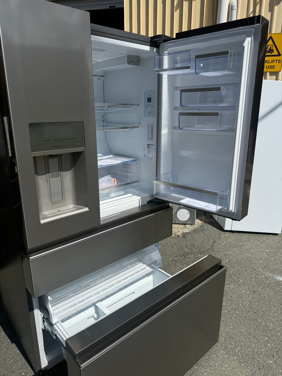 Factory second Electrolux 609L French Door Refrigerator Electrolux EHE6899SA - Second Hand Appliances Geebung