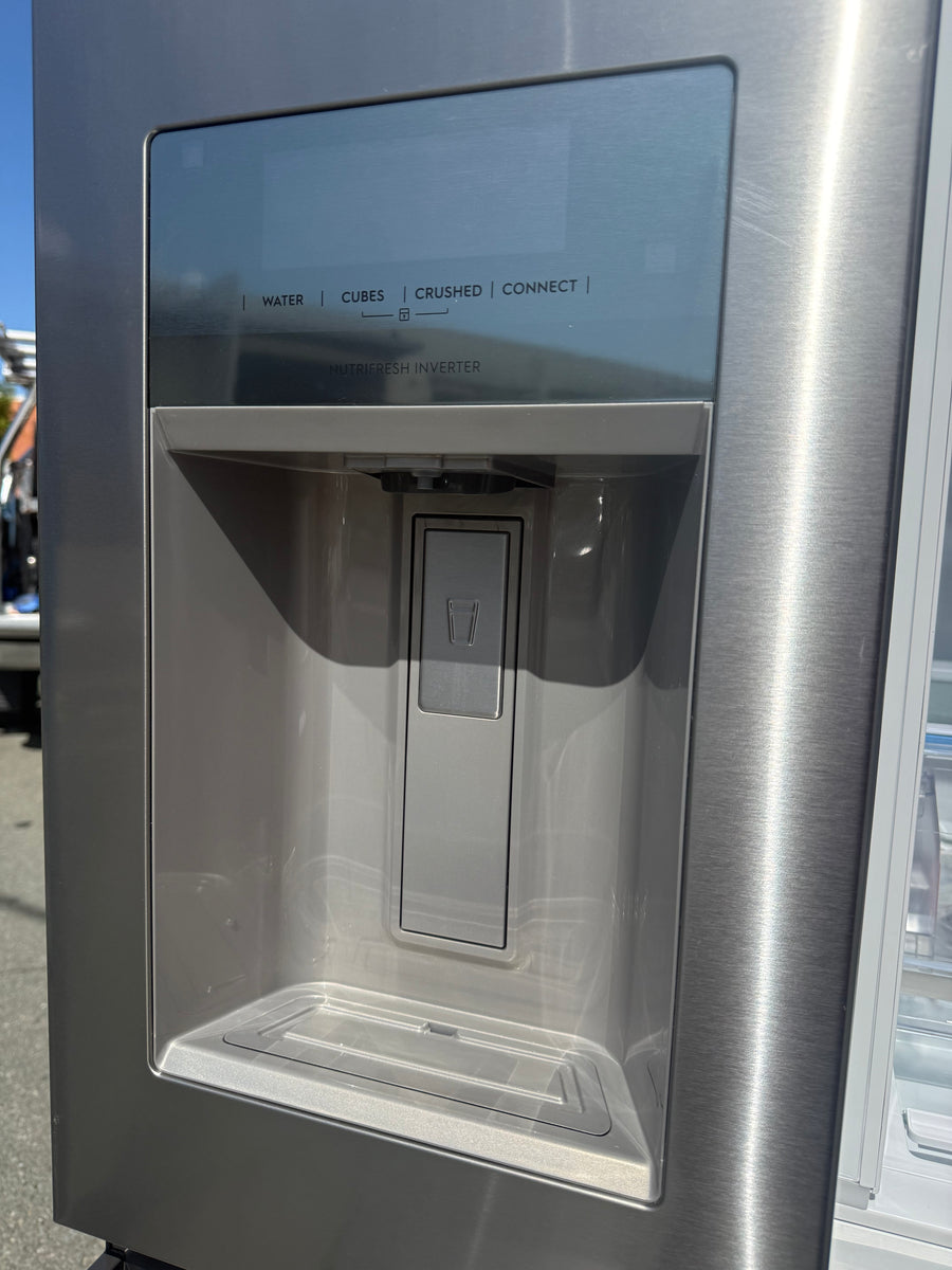 Factory second Electrolux 609L French Door Refrigerator Electrolux EHE6899SA - Second Hand Appliances Geebung