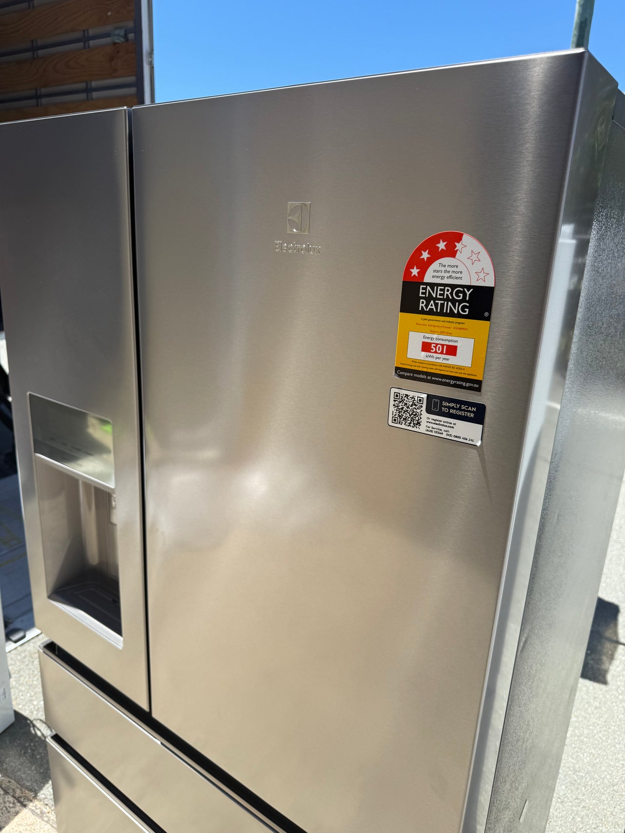 Factory second Electrolux 609L French Door Refrigerator   Model: Electrolux EHE6899SA - Second Hand Appliances Geebung