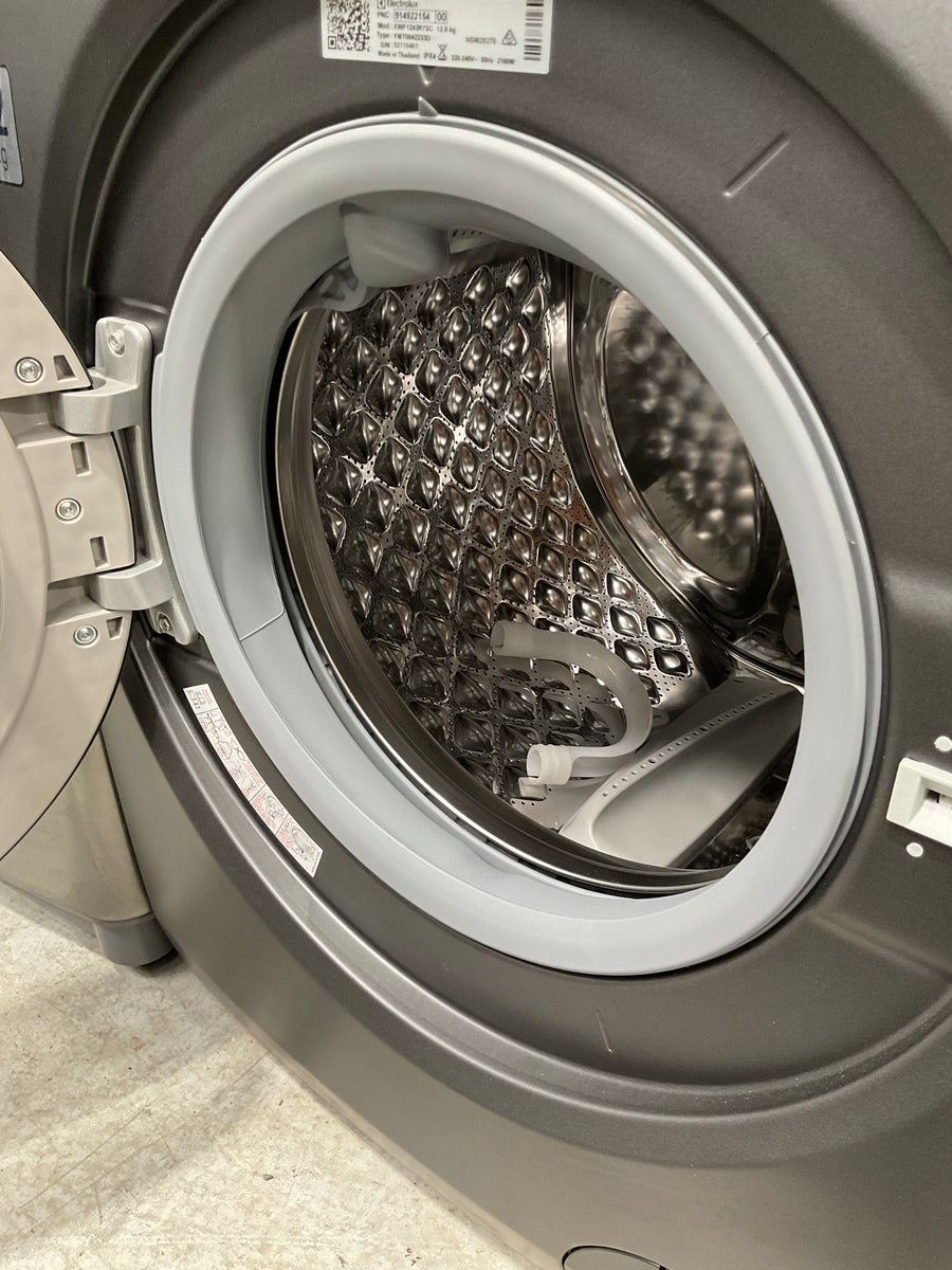 Buy Factory second Electrolux 700 Series 12kg Front Load Washing Machine Dark Onyx – EWF1243R7SC(NAT) |  | [product_variant] | Second Hand Appliances Geebung Brisbane