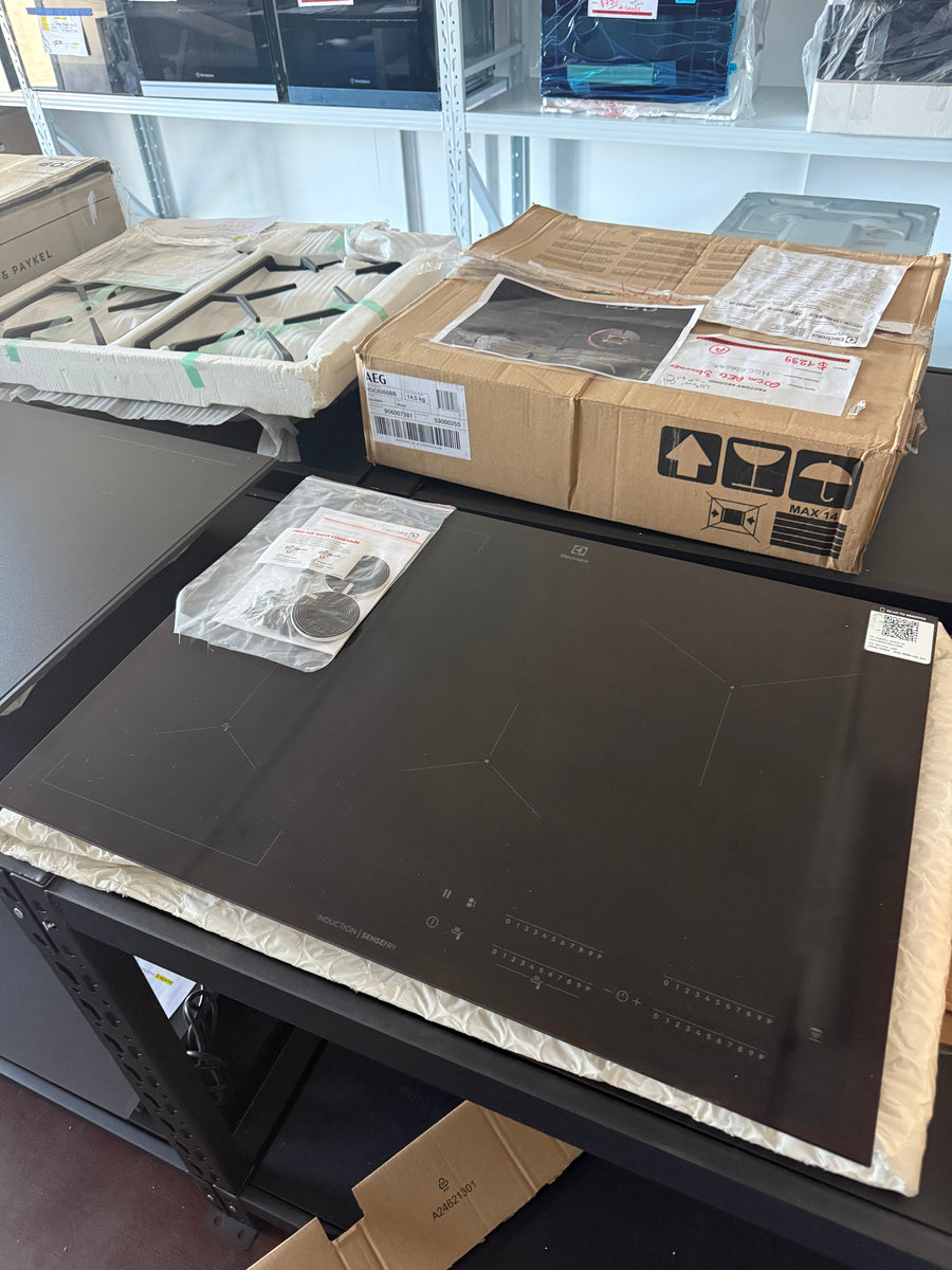 Factory second Electrolux 70cm 4 Zone Induction Cooktop – Black Ceramic Glass | EHI745BE - Second Hand Appliances Geebung