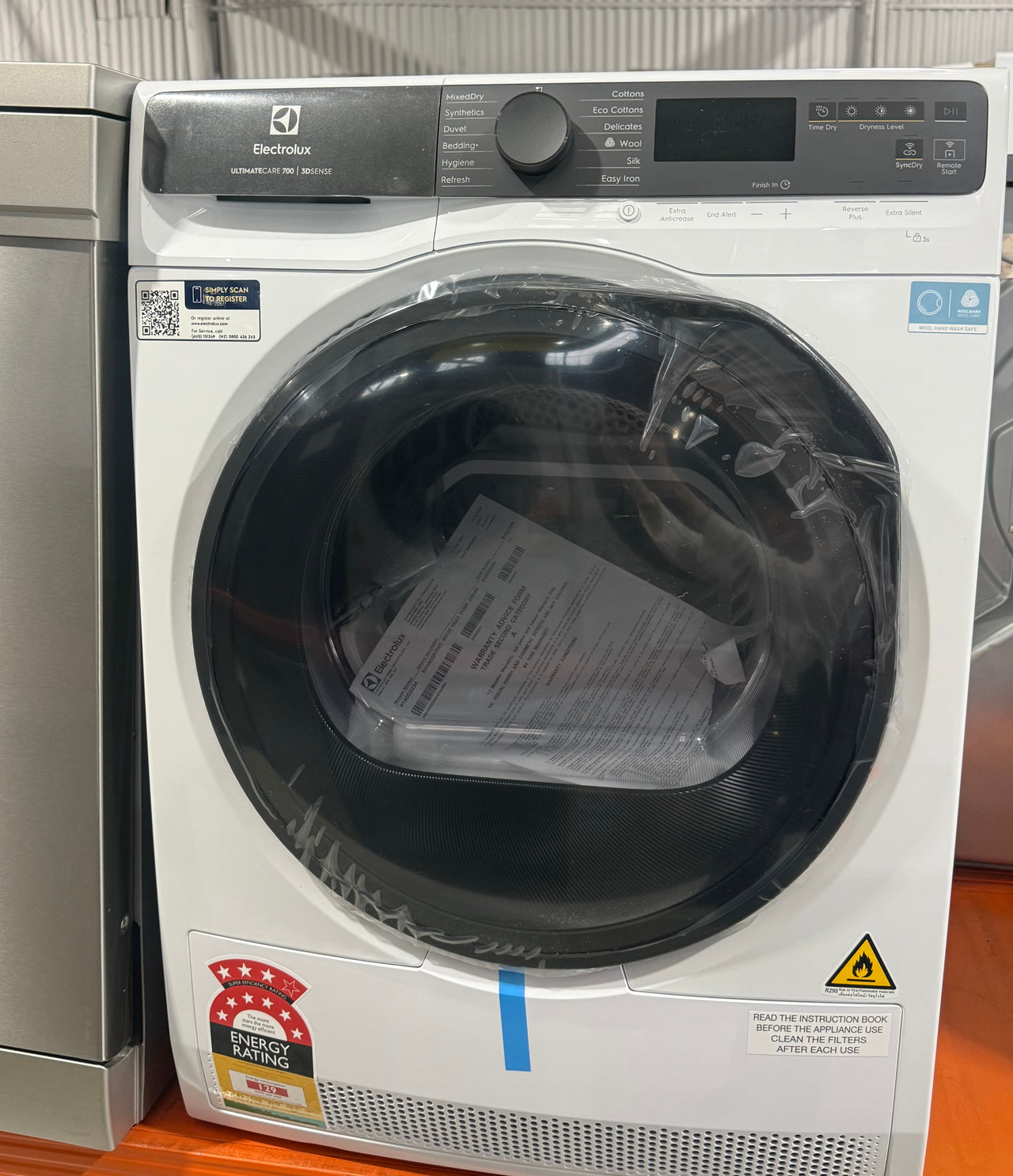 Factory second Electrolux 9kg Heat Pump Dryer with 3DSense – EDH903R7WC(NAT) - Second Hand Appliances Geebung