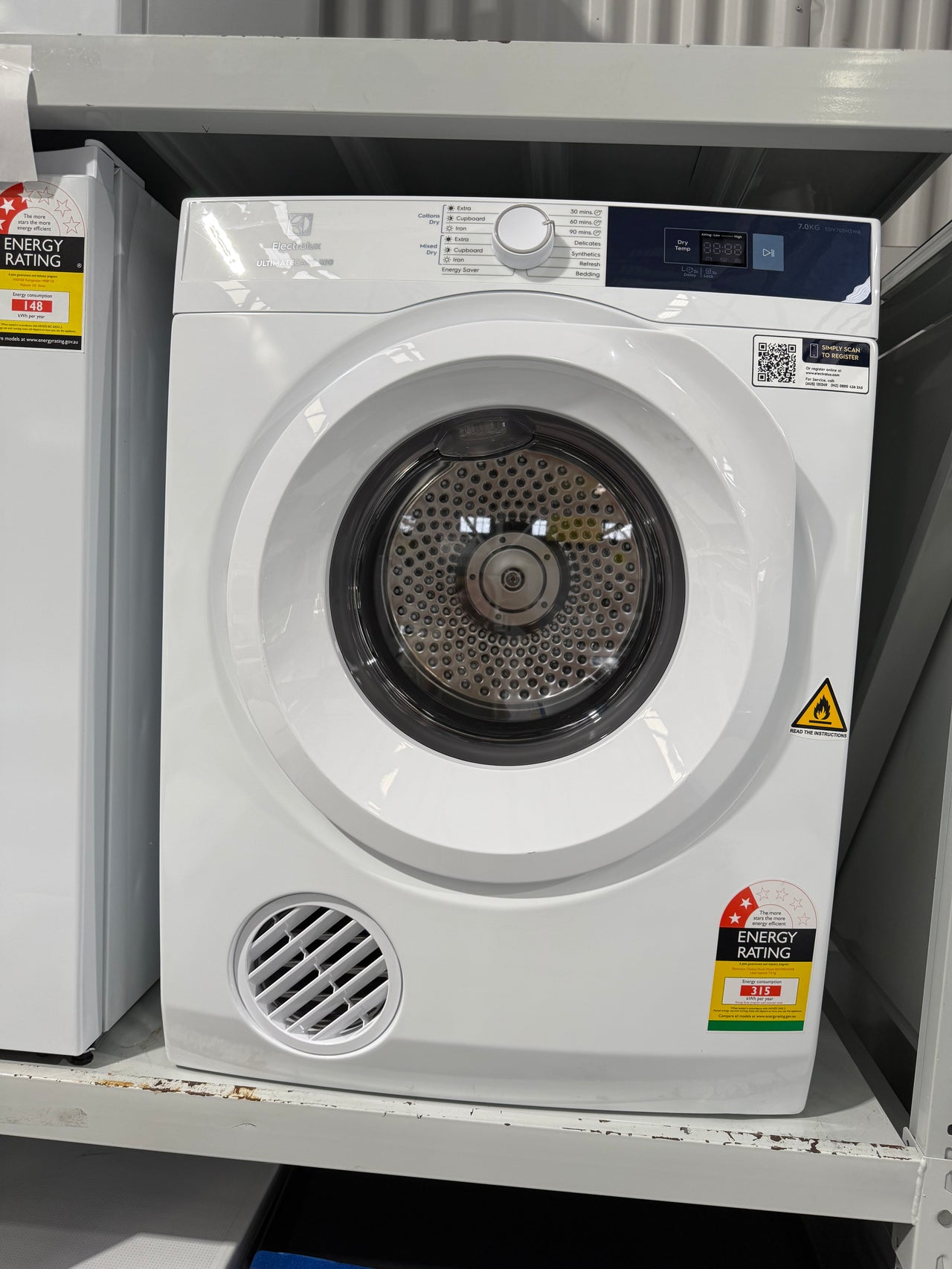 Transportation damaged Electrolux EDV705H3WB 7kg Sensor Dry Vented Dryer - Second Hand Appliances Geebung