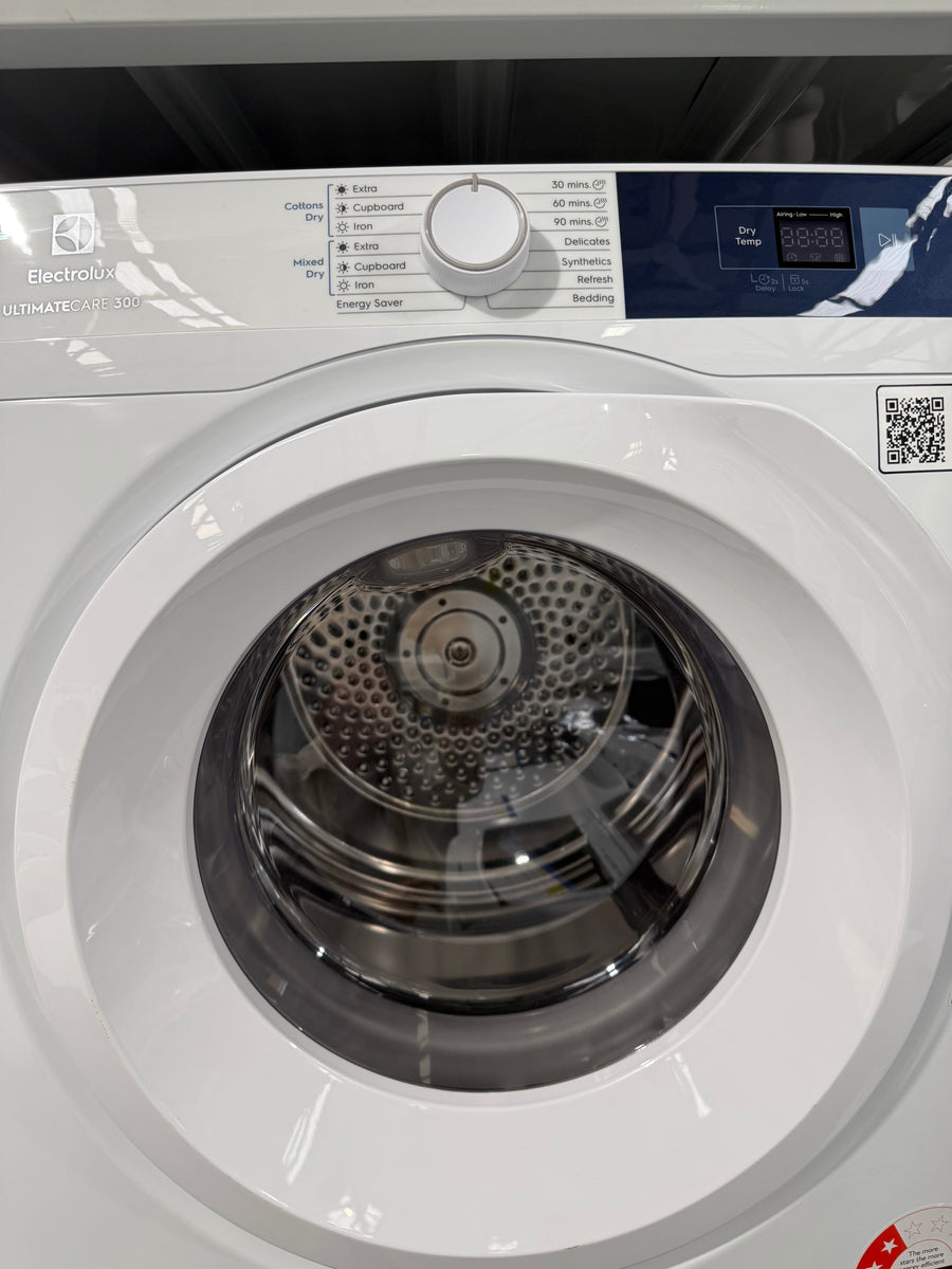 Transportation damaged Electrolux EDV705H3WB 7kg Sensor Dry Vented Dryer - Second Hand Appliances Geebung