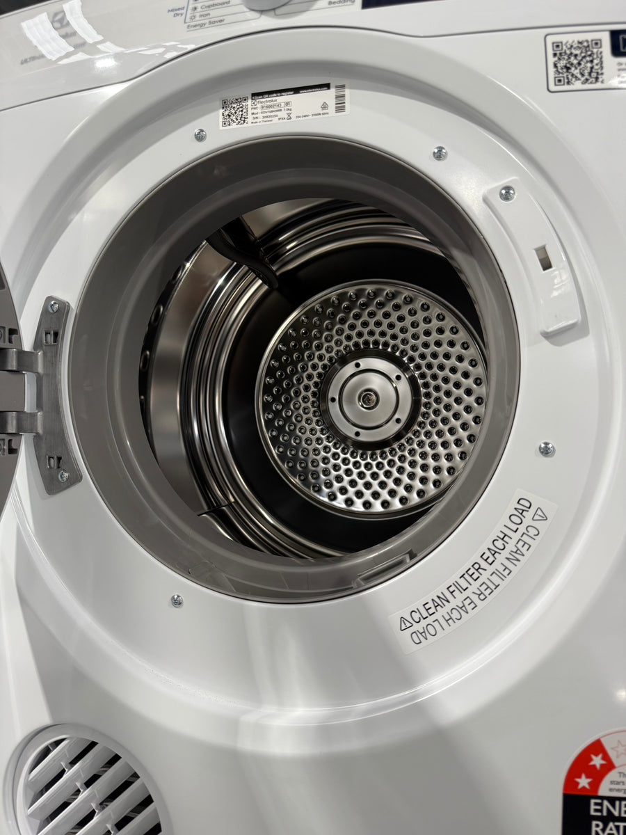 Transportation damaged Electrolux EDV705H3WB 7kg Sensor Dry Vented Dryer - Second Hand Appliances Geebung
