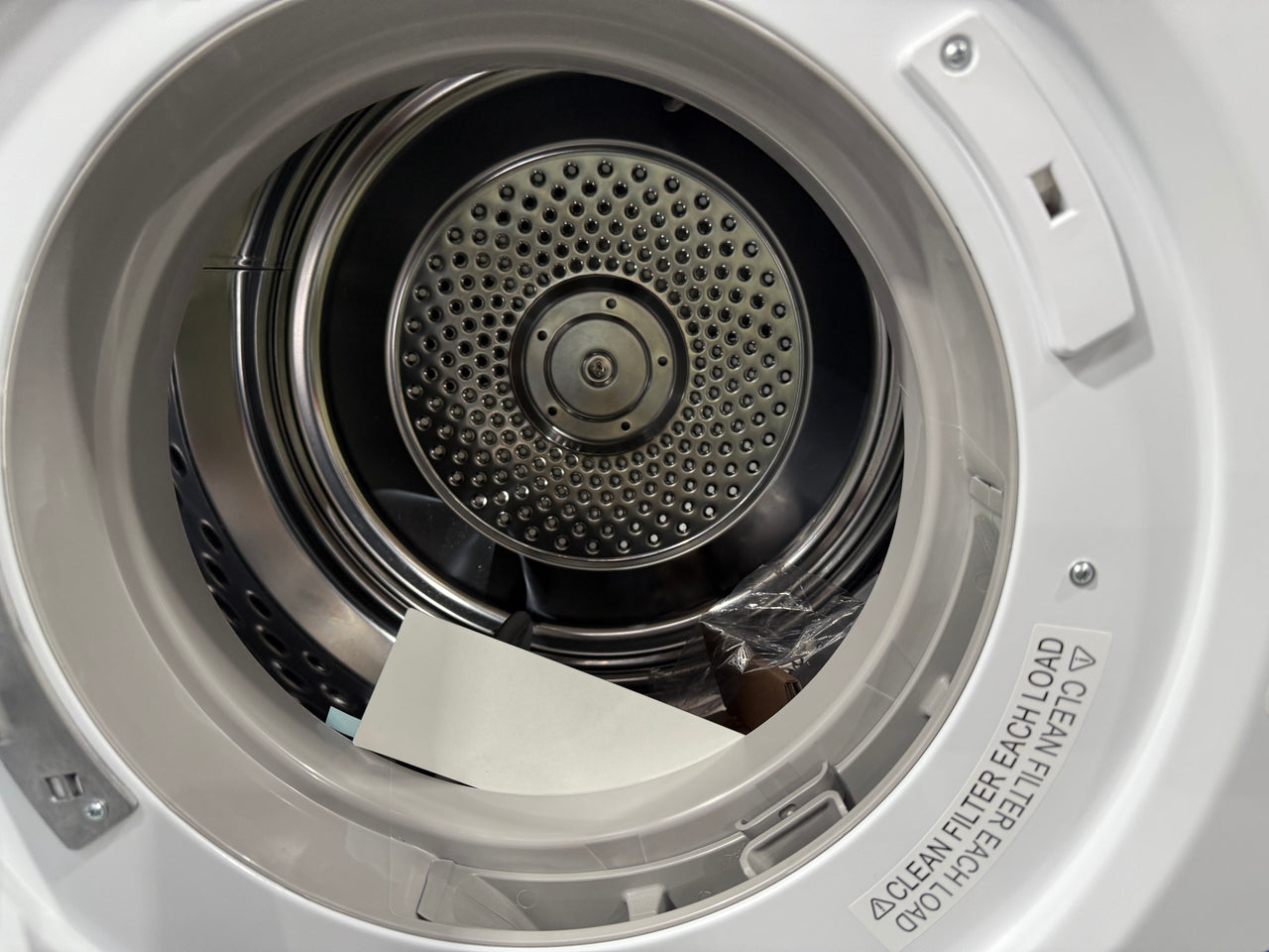 Transportation damaged Electrolux EDV705H3WC 7kg vented tumble dryer - Second Hand Appliances Geebung