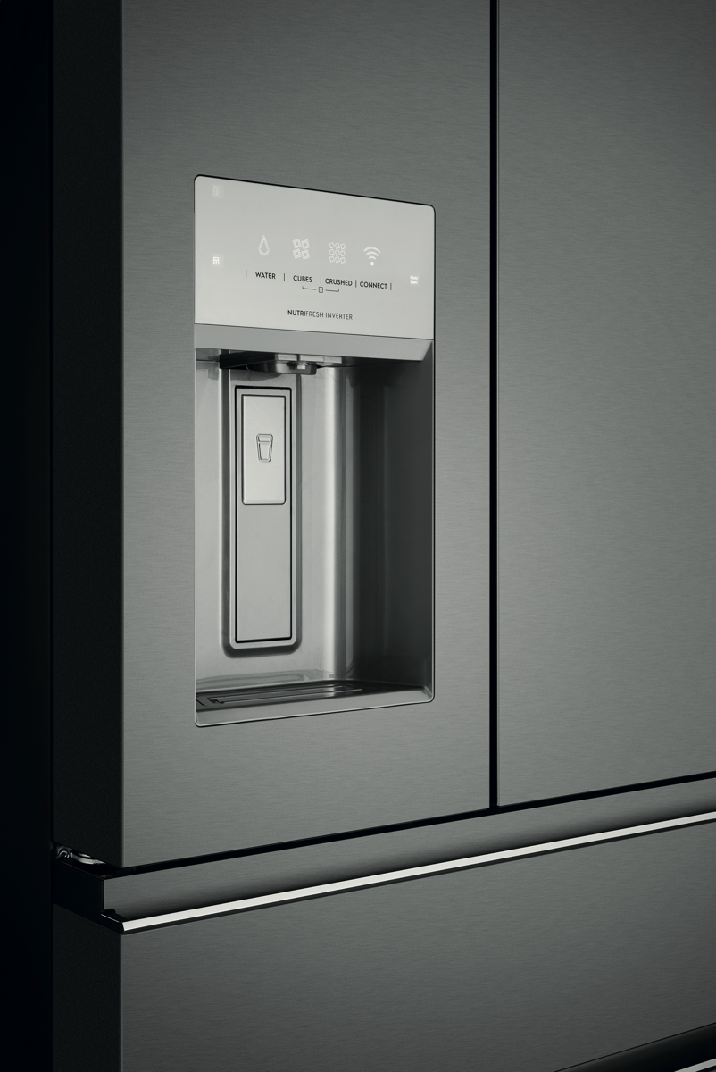 Factory second Electrolux EHE6899BA 609 L French Door Refrigerator – Dark Stainless Steel - Second Hand Appliances Geebung