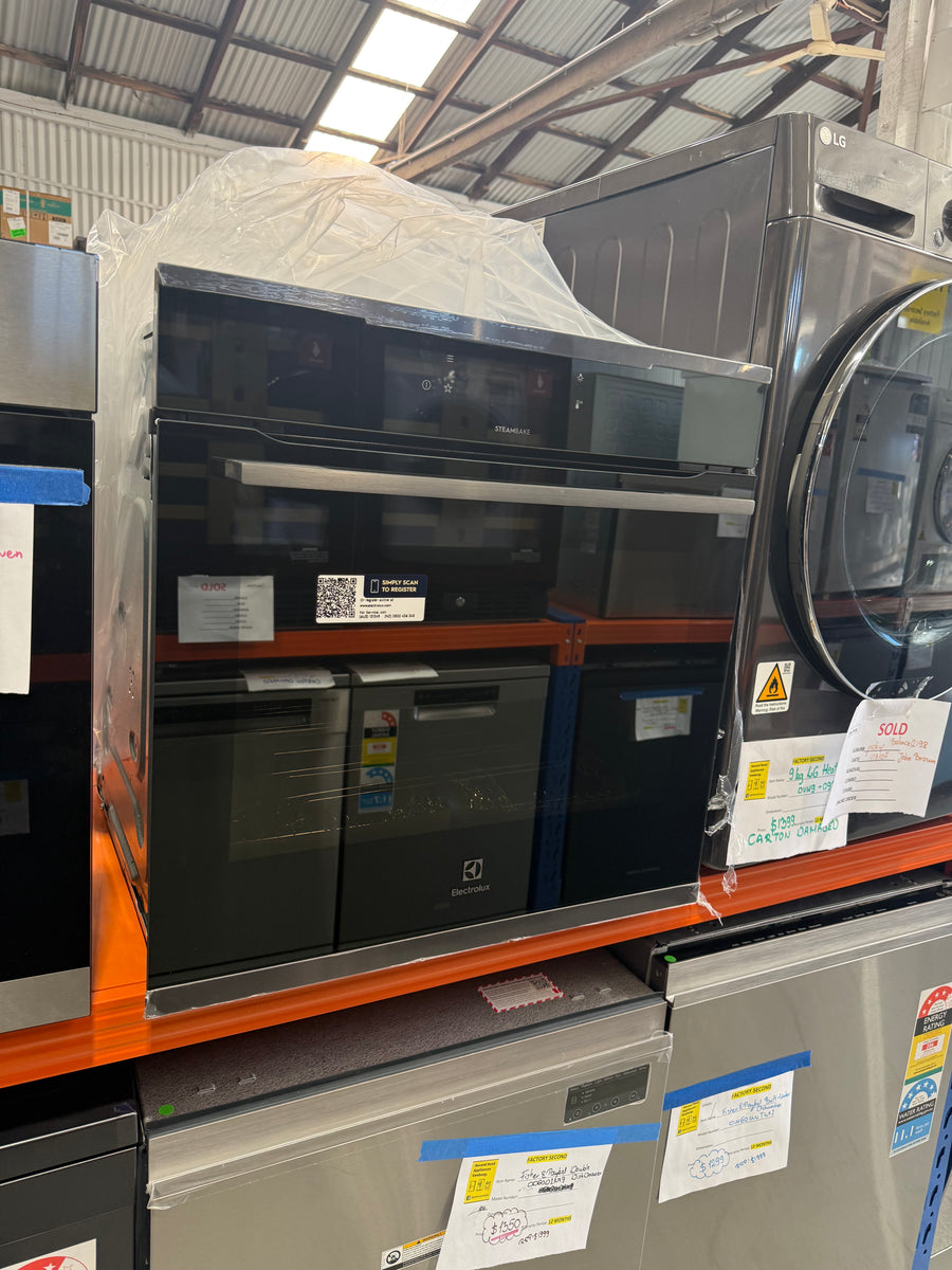 Factory second Electrolux EVEP616DSE 60cm Pyrolytic Built-in Steam Oven - Second Hand Appliances Geebung