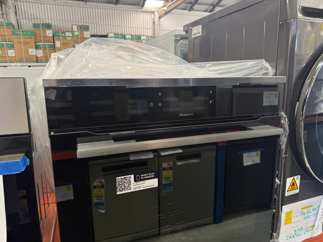 Factory second Electrolux EVEP616DSE 60cm Pyrolytic Built-in Steam Oven - Second Hand Appliances Geebung