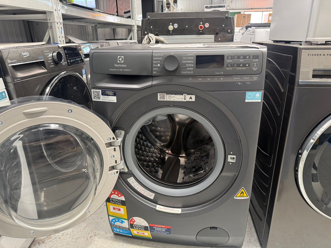 Factory second Electrolux UltimateCare 700 12kg/8kg Front Load Washer Dryer Combo – Dark Onyx  Model: EWW1243R7SCS - Second Hand Appliances Geebung