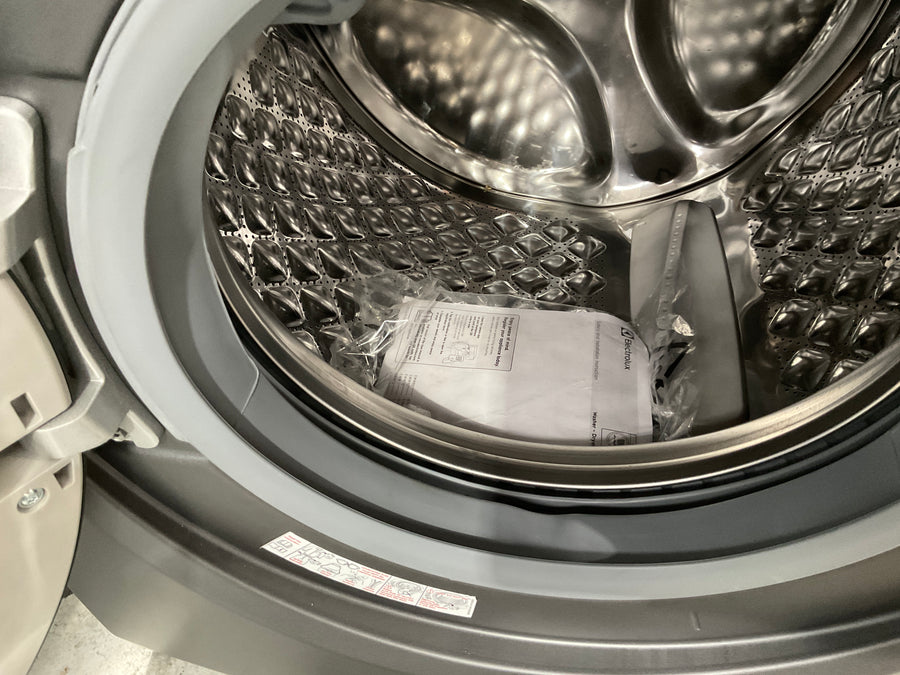 Factory second Electrolux UltimateCare 700 12kg/8kg Washer Dryer Combo EWW1243R7SCS (NAT) - Second Hand Appliances Geebung