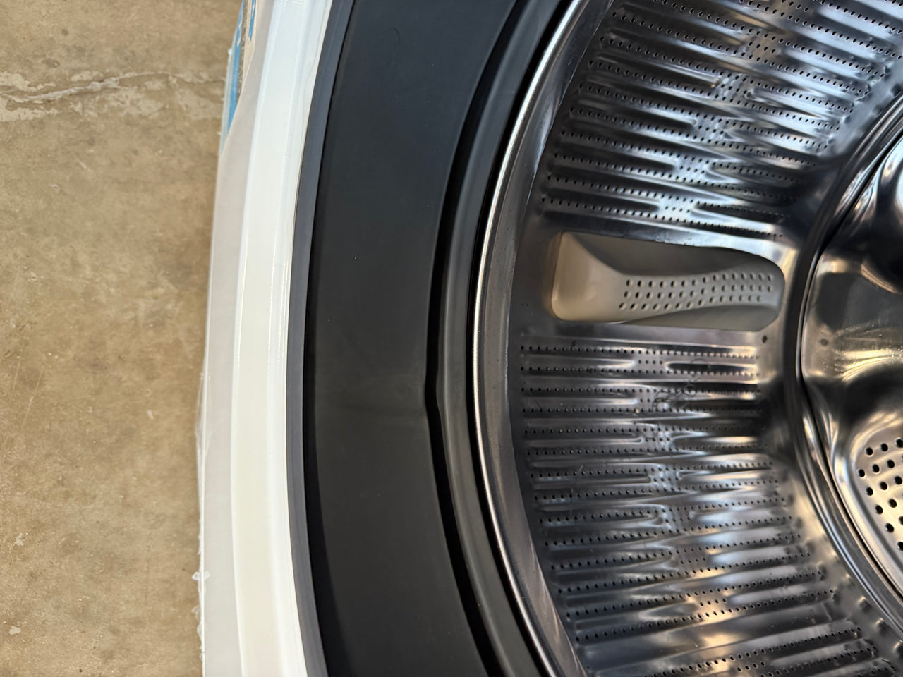 Factory second FISHER &PAYKEL 9KG FRONT LOADER WASHING MACHINE Model: WH9060P3 - Second Hand Appliances Geebung