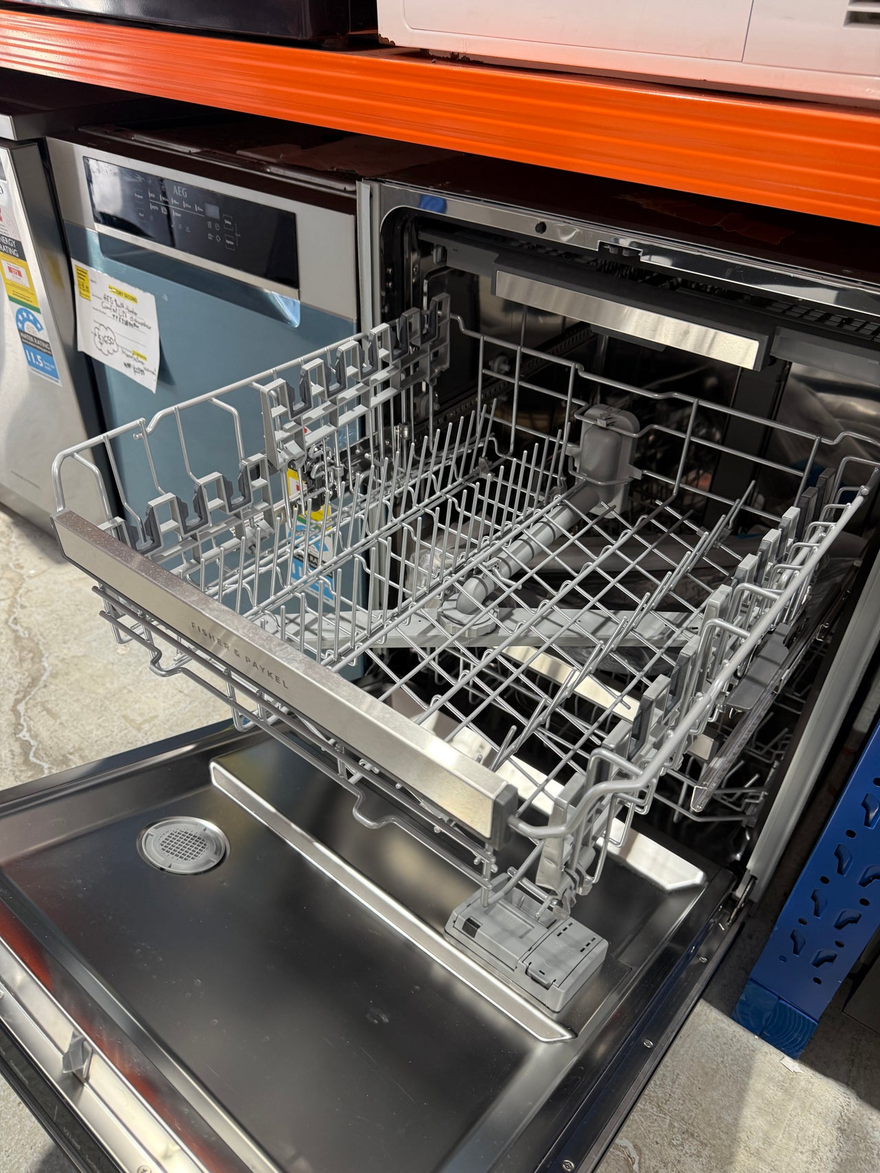 Factory second FISHER PAYKEL SERIES 7 TALL BUILT UNDER DISHWASHER WITH SANITISE BLACK DW60UZT4B2 - Second Hand Appliances Geebung