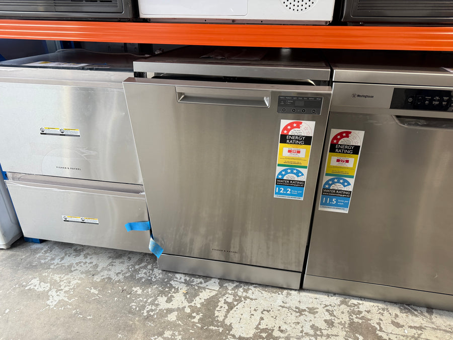 Factory second FISHER & PAYKEL CONTEMPORARY DISHWASHER DW60FC1X2 - Second Hand Appliances Geebung
