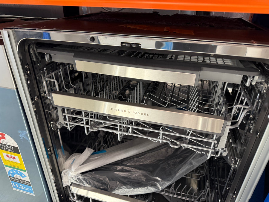 Factory second FISHER PAYKEL SERIES 7 TALL BUILT UNDER DISHWASHER WITH SANITISE BLACK DW60UZT4B2 - Second Hand Appliances Geebung