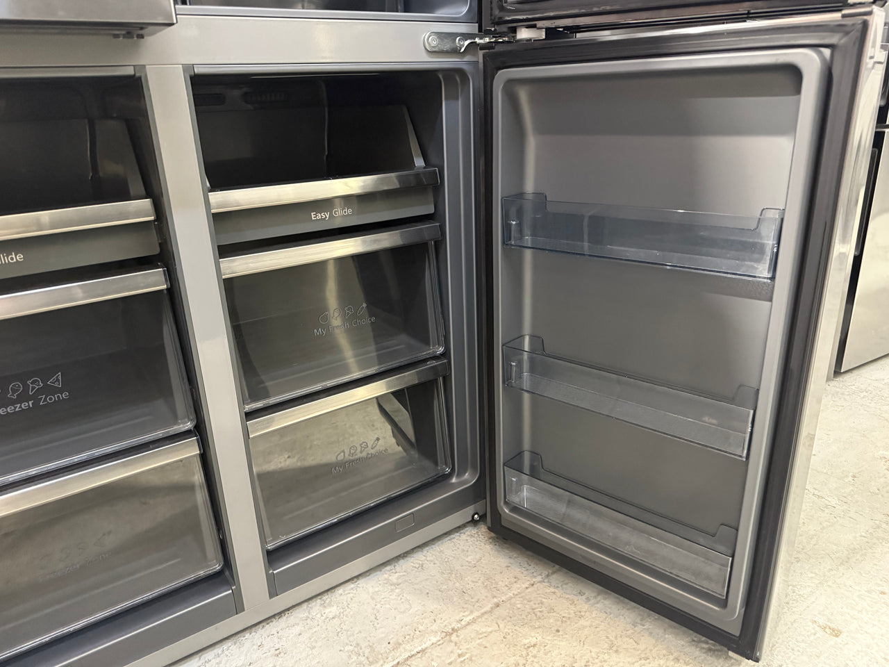 Factory second Factory second Hisense 585L French Door Refrigerator  Model: HRCD586TBWB - Second Hand Appliances Geebung