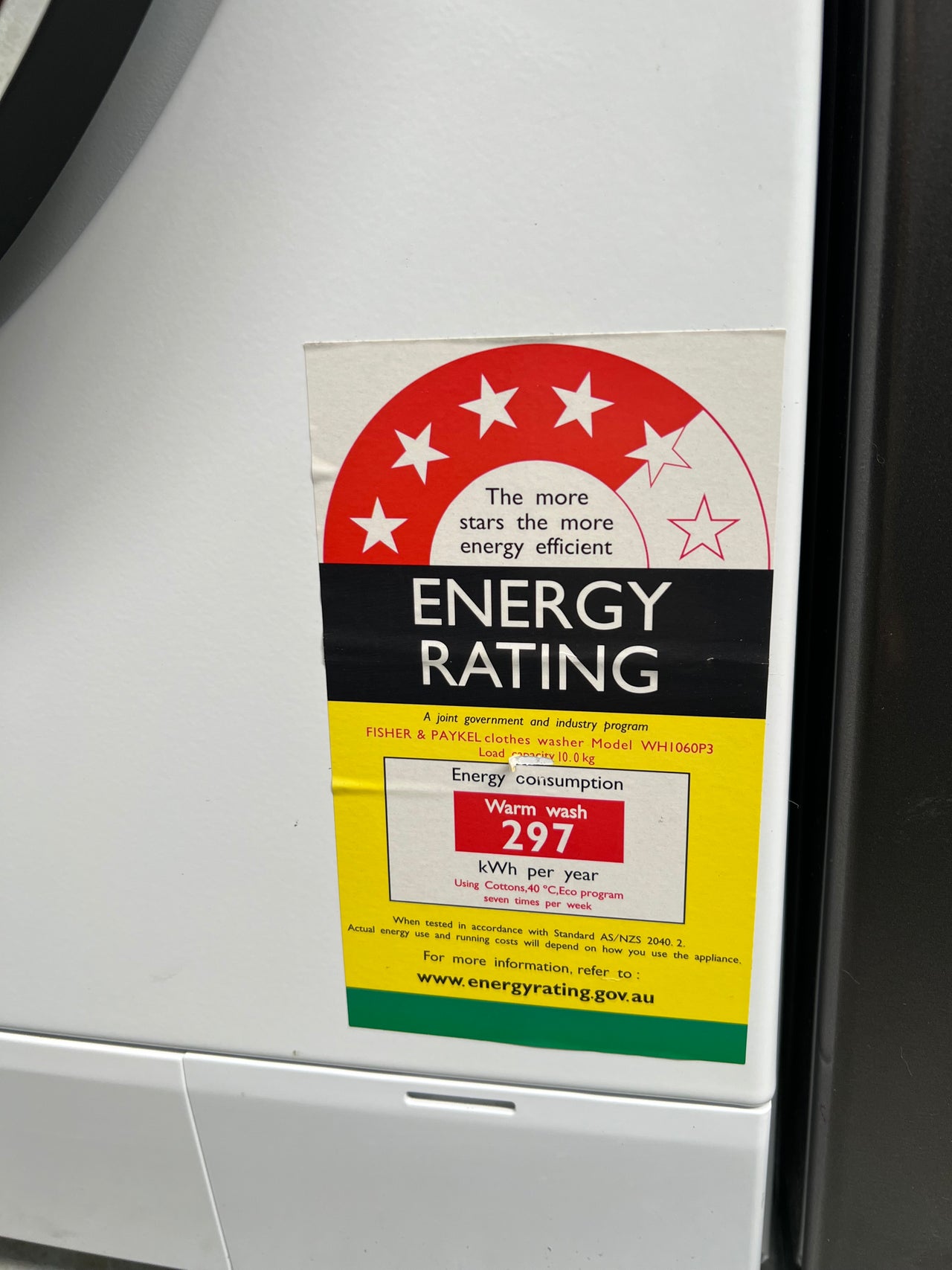 Factory second Fisher&Paykel 10kg Front Load Washer with SteamRefresh  WH1060P3 - Second Hand Appliances Geebung