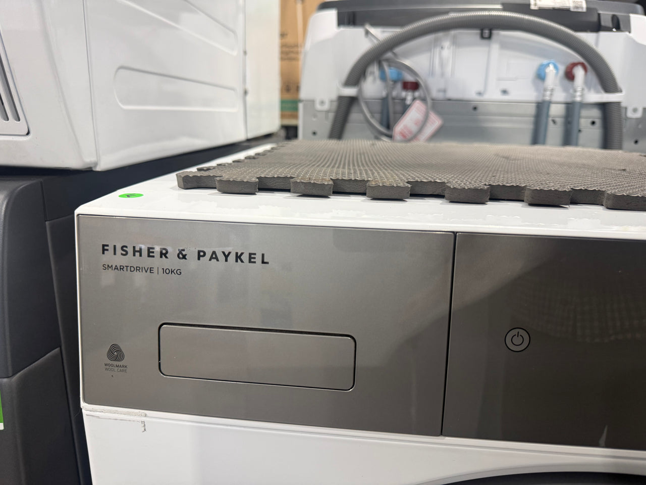 Factory second Fisher &  Paykel 10kg Washing Machine – WH1060P5 - Second Hand Appliances Geebung
