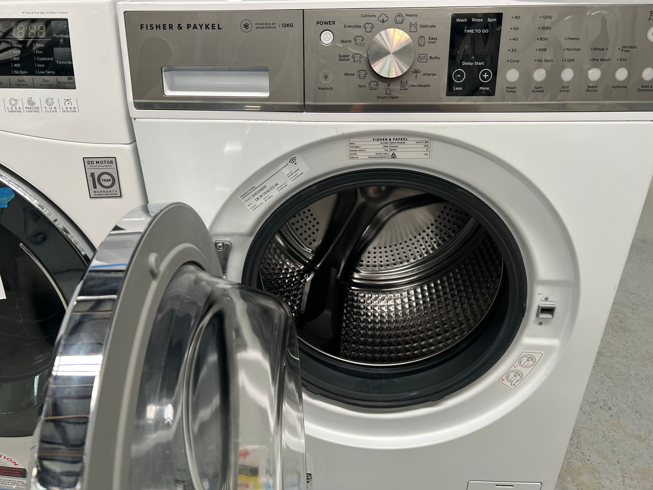 Factory second Fisher&Paykel 11kg Front Load Washer WH1160S1 - Second Hand Appliances Geebung