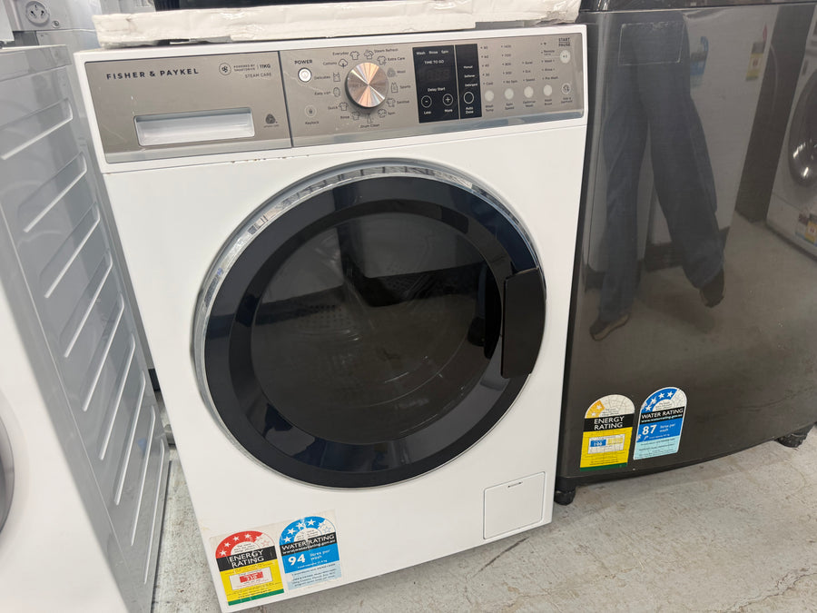 Factory second Fisher & Paykel 11kg Front Load Washer WH1160S1 - Second Hand Appliances Geebung