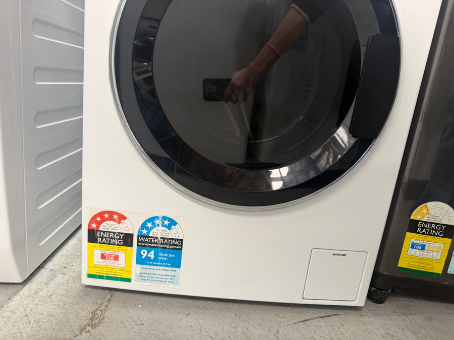 Factory second Fisher & Paykel 11kg Front Load Washer WH1160S1 - Second Hand Appliances Geebung