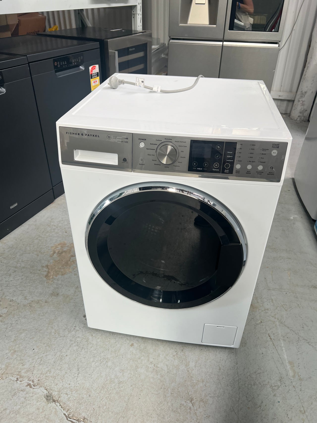 Factory second Fisher & Paykel 11kg Front Load Washing Machine WH1160F2 - Second Hand Appliances Geebung